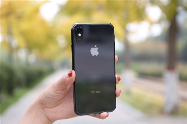 iPhone XS進水損壞蘋果防水宣傳引爭議